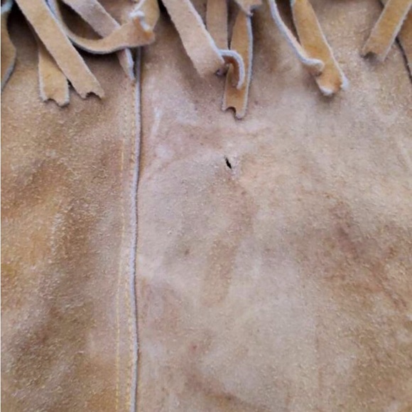 Indigenous beaded buckskin fringe vest - First Nations/ native beadwork - Picture 6 of 7